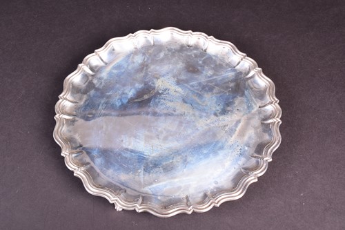 Lot 73 - A George V silver salver, Sheffield 1912 by...