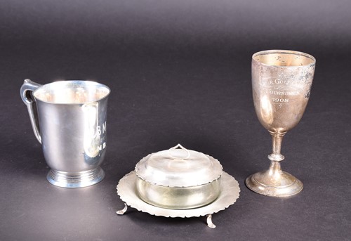 Lot 146 - A George VI silver tankard, Birmingham 1941...