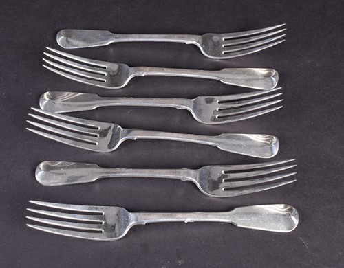 Lot 117 - A set of six Victorian silver fiddle pattern...