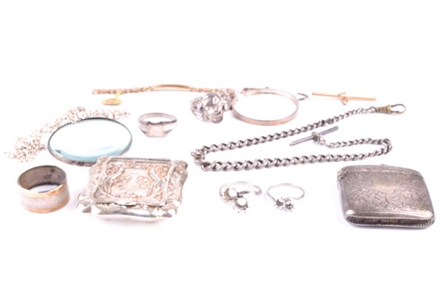 Lot 395 - A group of silver and white metal jewellery...