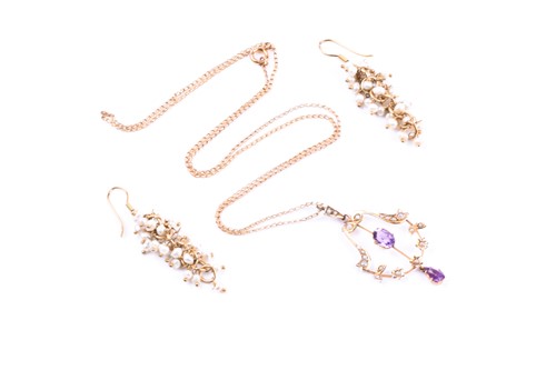Lot 583 - An Edwardian amethyst and seed pearl negligee...