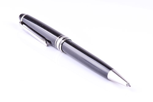 Lot 317 - A Montblanc Meisterstuck Pix ballpoint pen,...