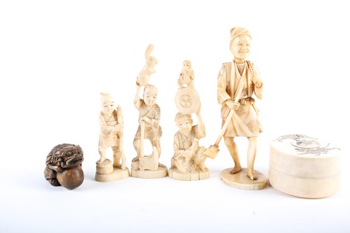 Lot 210 - A Japanese ivory kogo, late 19th century, of...