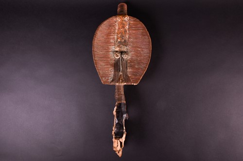 Lot 42 - A Mahongwe reliquary figure, Gabon, Bwete,...