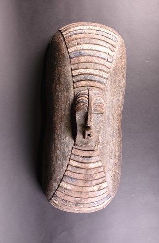 Lot 88 - A Kifwebe shield, Songye, Democratic Republic...