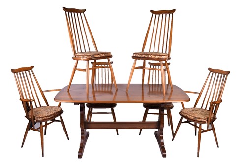 Lot 127 - Lucian Ercolani for Ercol, a mid-20th century...