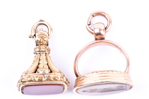 Lot 683 - A Victorian yellow gold and onyx fob seal...
