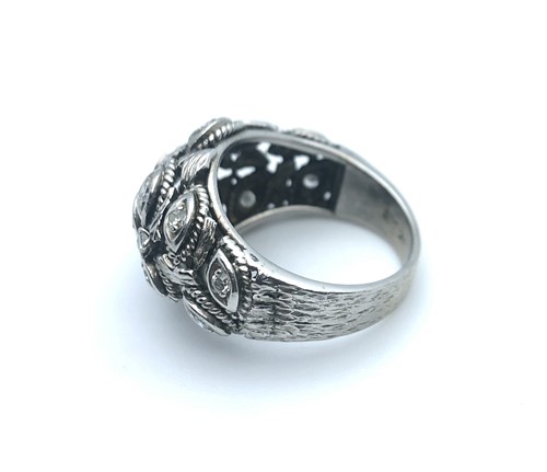 Lot 112 - An unusual white metal and cubic zirconia...