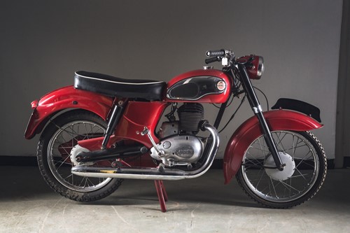 Lot 16 - A 1948 James single cylinder maroon motorcycle,...
