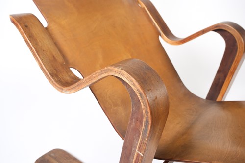 Lot 112 - A 20th century Marcel Breuer (1902-1981) for...