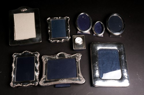 Lot 534 - A modern silver photograph frame, London 1986,...