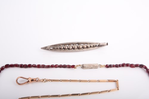 Lot 83 - A 9ct yellow gold watch chain, with...