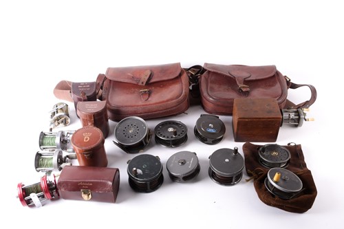 Lot 304 - A collection of early 20th century and later...