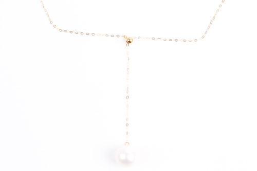 Lot 280 - A single stone cultured pearl necklace, the...