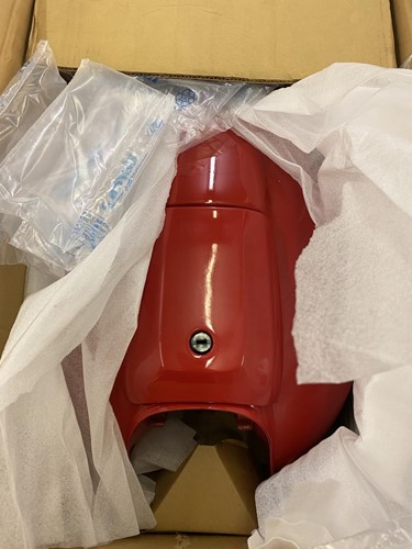 Lot 36 - A red Honda CB250T fuel tank and a Honda CD200...