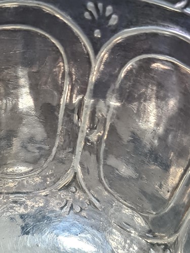 Lot 329 - A Charles II silver footed porringer, London...
