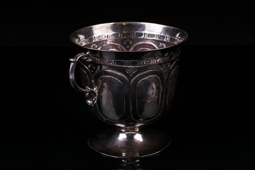 Lot 329 - A Charles II silver footed porringer, London...