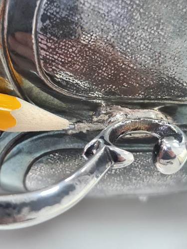 Lot 329 - A Charles II silver footed porringer, London...