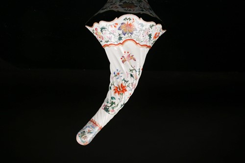 Lot 112 - A Chinese, Qianlong famille rose porcelain...