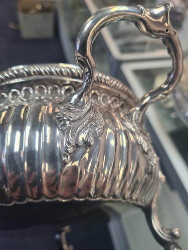 Lot 532 - A pair of mid 18th century Irish silver soup...
