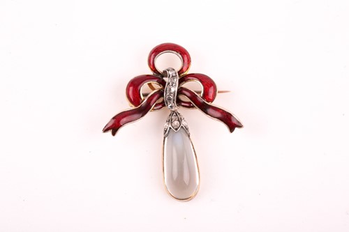 Lot 254 - A Victorian rose diamond, enamel and moonstone...