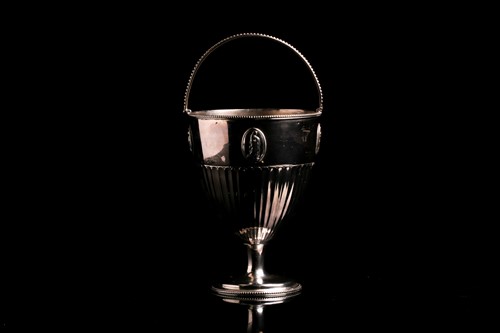 Lot 588 - A George III silver swing-handle pedestal...