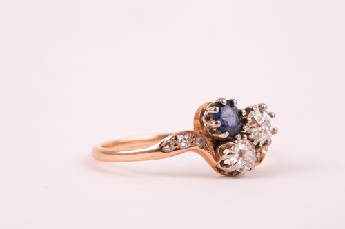 Lot 80 - An early 20th century diamond and sapphire...