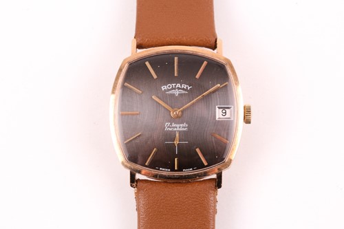 Lot 479 - A gilt metal gents Rotary wristwatch, the...