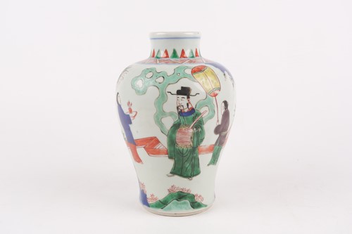 Lot 147 - A Chinese wucai vase, Shunzi, mid 17th century,...