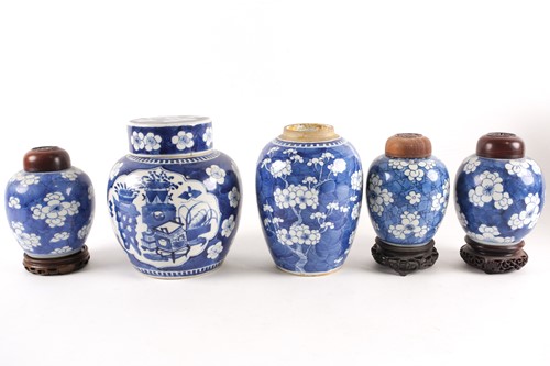 Lot 170 - A Chinese blue & white ginger jar & cover,...