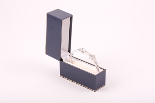 Lot 327 - Boodles. An 18ct white gold and diamond 'The...