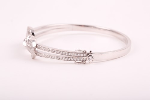 Lot 327 - Boodles. An 18ct white gold and diamond 'The...