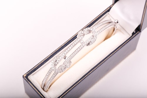 Lot 327 - Boodles. An 18ct white gold and diamond 'The...