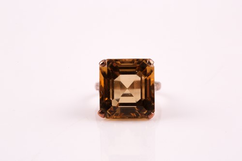 Lot 60 - A single stone citrine ring, the square...