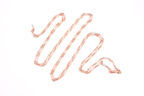 Lot 147 - A late 19th / early 20th century 9ct rose gold...
