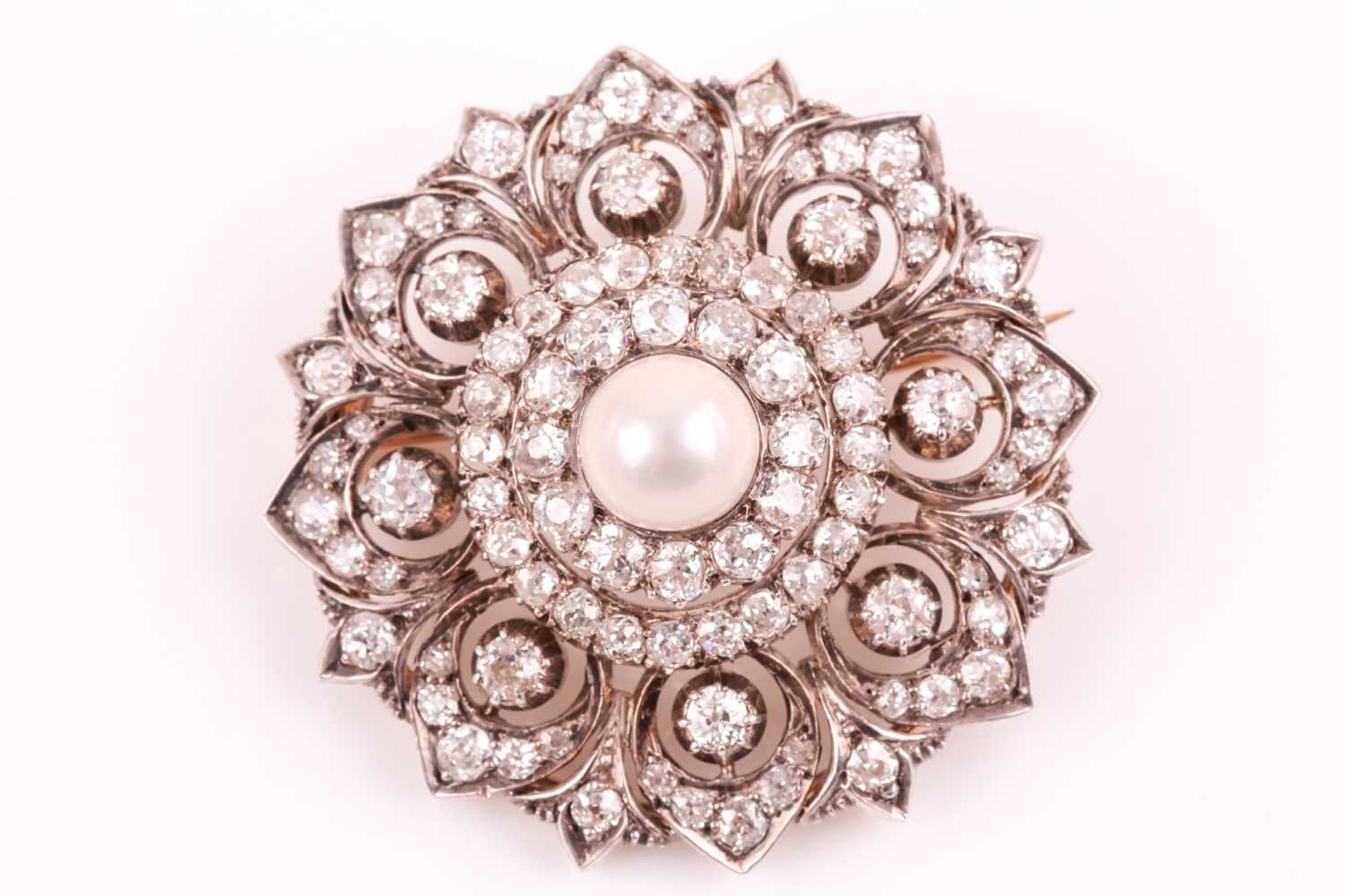 Lot 311 - A late 19th / early 20th century diamond and...