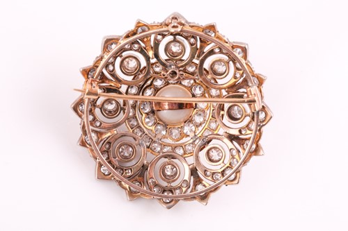 Lot 311 - A late 19th / early 20th century diamond and...