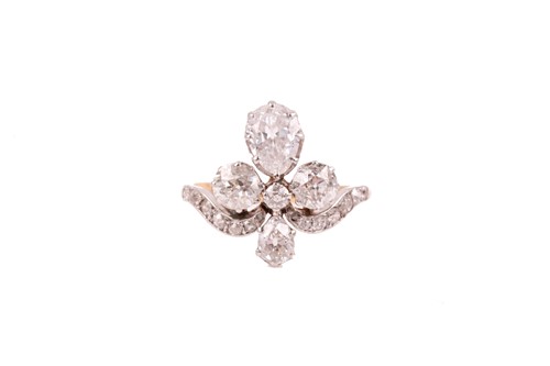 Lot 62 - A late 19th / early 20th century diamond tiara...