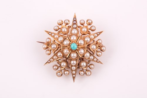 Lot 134 - A late 19th / early 20th century yellow metal,...