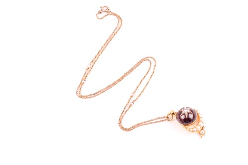 Lot 1 - A Victorian yellow gold, garnet, and diamond...