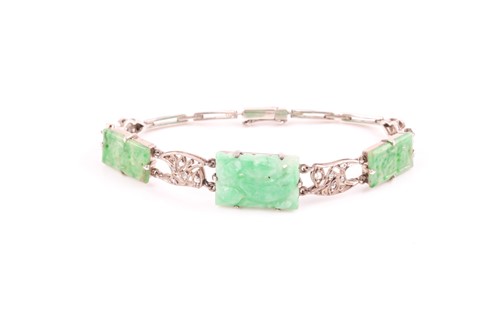 Lot 189 - An early 20th century diamond and jade...