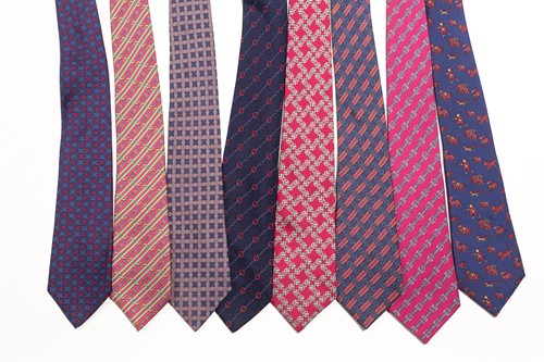 Lot 424 - A collection of eight gentleman's Hermes silk...