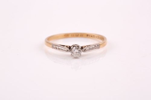 Lot 165 - An 18ct yellow gold and single stone diamond...