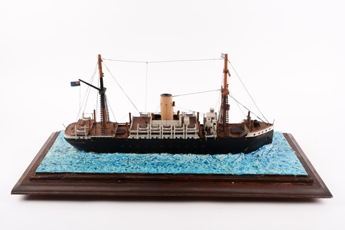 Lot 165 - An early 20th century glazed diorama of the...
