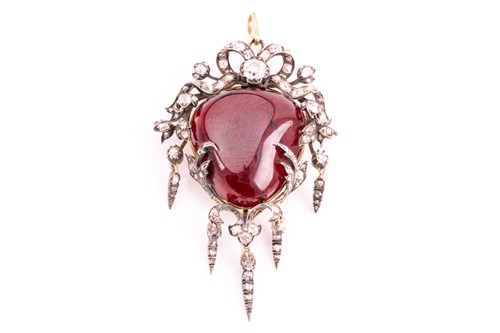 Lot 297 - A late Georgian / early Victorian pendant, set...