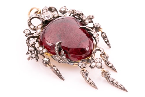 Lot 297 - A late Georgian / early Victorian pendant, set...