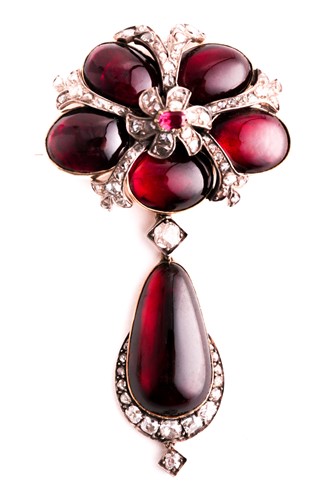 Lot 297 - A late Georgian / early Victorian pendant, set...