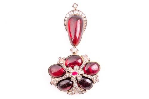 Lot 297 - A late Georgian / early Victorian pendant, set...
