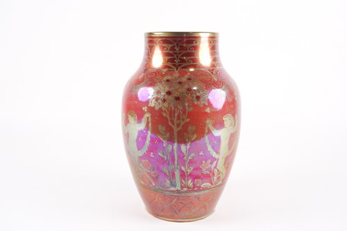 Lot 384 - A Pilkingtons Royal Lancastrian lustre vase,...