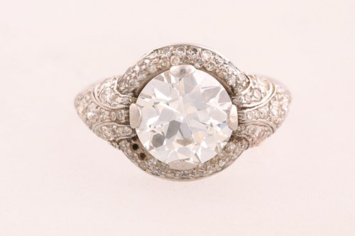 Lot 139 - A diamond cluster ring; the principal old...